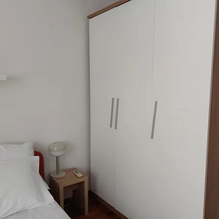 Toni - S Pogledom Na