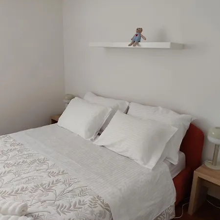 Toni - S Pogledom Na Apartmán